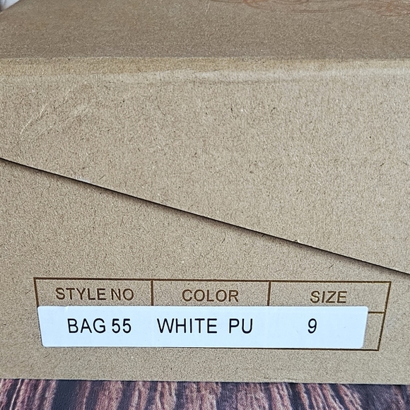 NWT TOP Moda 55 White Slouch Boots - Picture 9 of 10